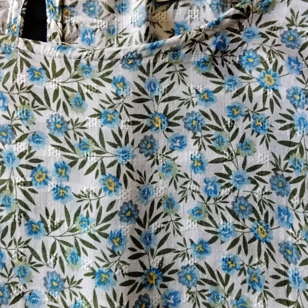 Ladies Ruffled Blouse - Picture 10 of 11